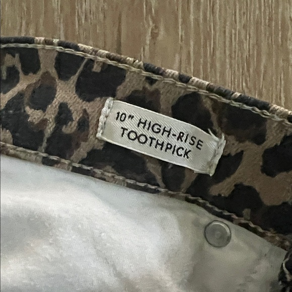 SHIPS TODAY! J.Crew Leopard Print Skinny Jeans - Picture 4 of 5